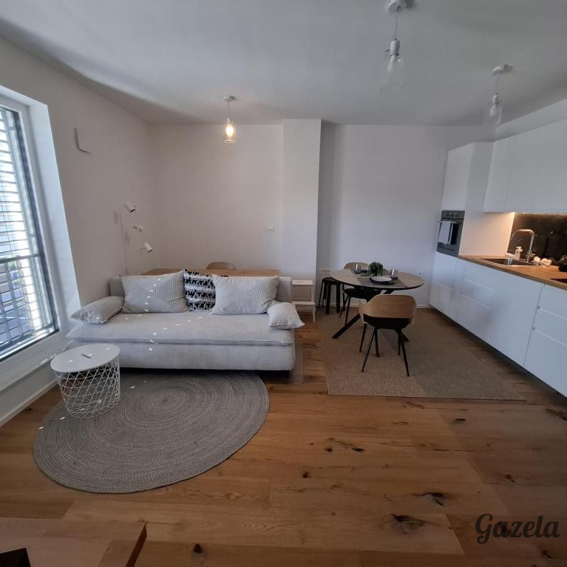 Rudnik/Črna Vas- STANOVANJE