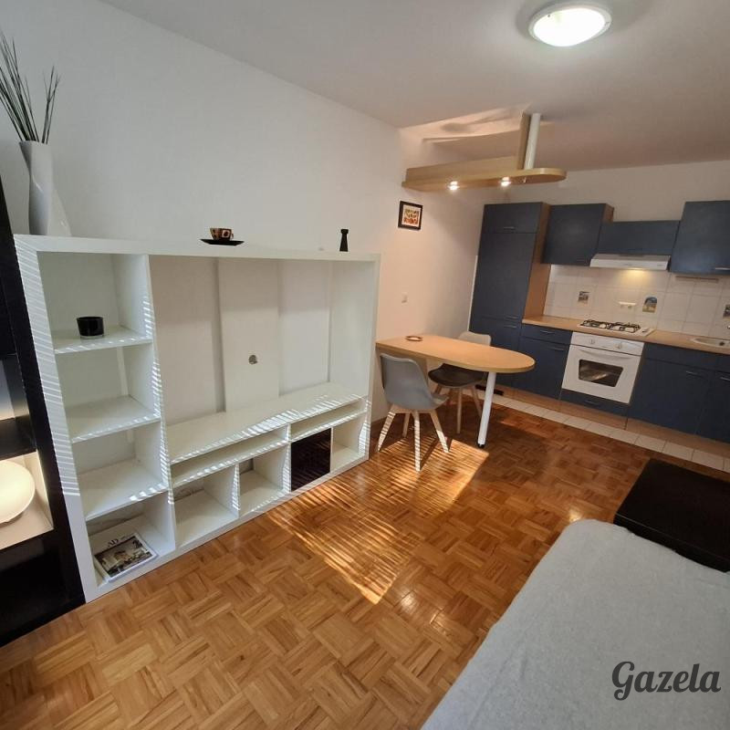 Lj.center - STANOVANJE